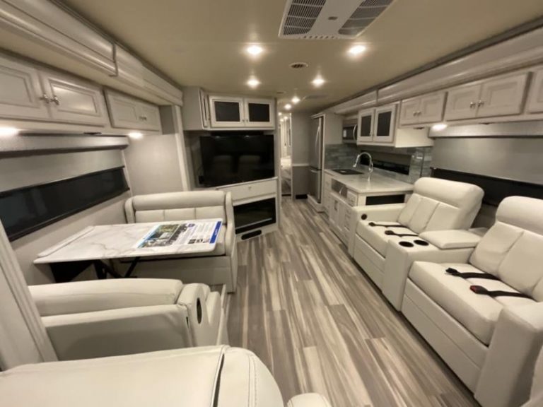 Holiday Rambler Nautica Class A Motorhome Review